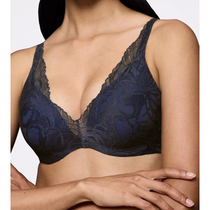 Triumph Body Make-Up Illusion Lace Wired Padded Bra