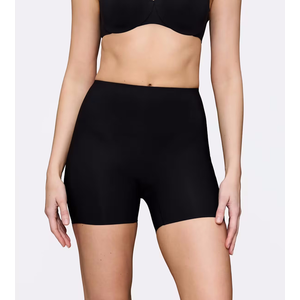 Triumph Body Make Up Illusion Curve Short 